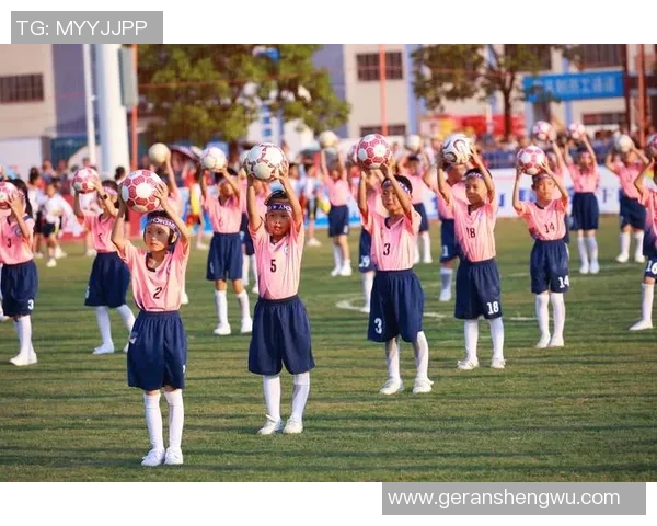 足球扎辫子技巧分享让你在球场上更加灵动自信的发型选择